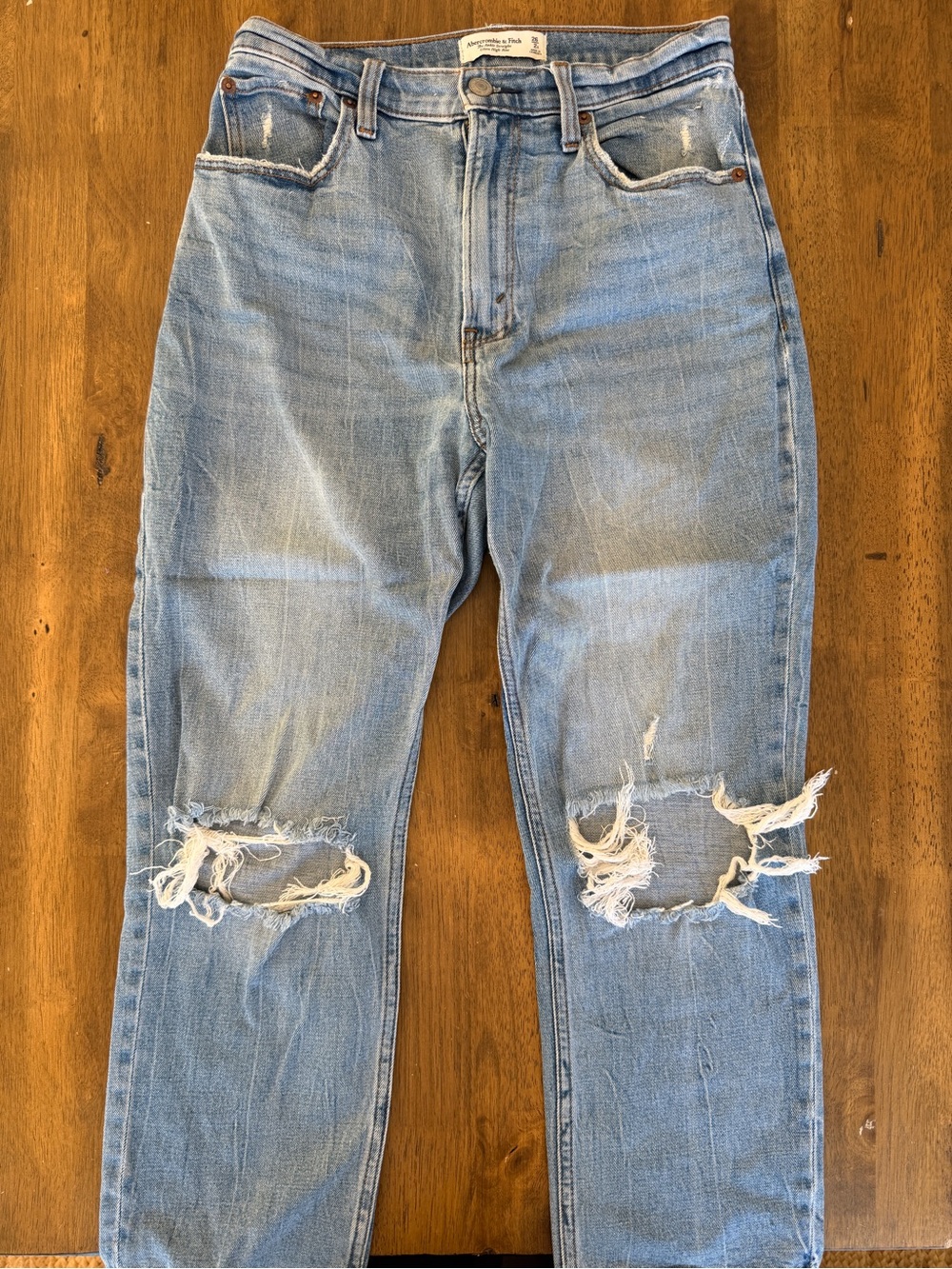 Abercrombie & Fitch Light Blue Distressed Ankle Jeans